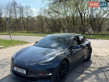 Серый Тесла Модель 3, объемом двигателя 0 л и пробегом 80 тыс. км за 22250 $, фото 1 на Automoto.ua