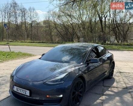 Серый Тесла Модель 3, объемом двигателя 0 л и пробегом 80 тыс. км за 22250 $, фото 1 на Automoto.ua