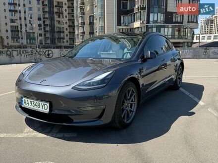 Серый Тесла Модель 3, объемом двигателя 0 л и пробегом 36 тыс. км за 22400 $, фото 1 на Automoto.ua