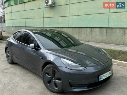 Серый Тесла Модель 3, объемом двигателя 0 л и пробегом 70 тыс. км за 18400 $, фото 1 на Automoto.ua