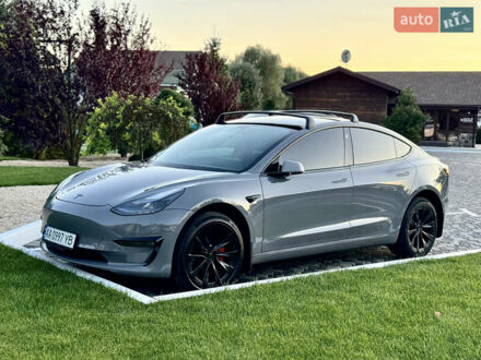 Тесла Модель 3 2021 в Киеве на Automoto.ua Серый Тесла Модель 3, объемом двигателя 0 л и пробегом 85 тыс. км за 22500 $, фото 1 на Automoto.ua