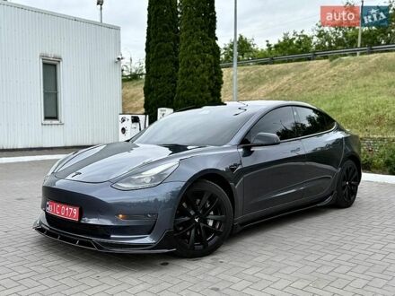 Серый Тесла Модель 3, объемом двигателя 0 л и пробегом 177 тыс. км за 16750 $, фото 1 на Automoto.ua