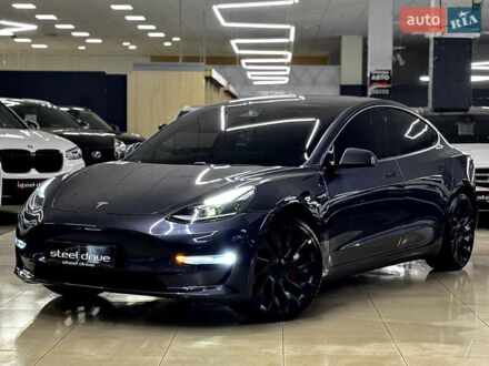 Серый Тесла Модель 3, объемом двигателя 0 л и пробегом 86 тыс. км за 23999 $, фото 1 на Automoto.ua