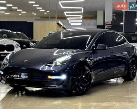 Серый Тесла Модель 3, объемом двигателя 0 л и пробегом 86 тыс. км за 23999 $, фото 1 на Automoto.ua