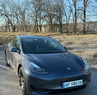 Серый Тесла Модель 3, объемом двигателя 0 л и пробегом 57 тыс. км за 20000 $, фото 1 на Automoto.ua