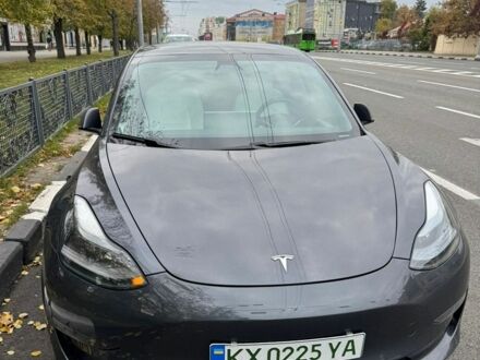Сірий Тесла Модель 3, об'ємом двигуна 0 л та пробігом 68 тис. км за 17900 $, фото 1 на Automoto.ua