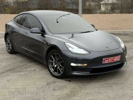 Серый Тесла Модель 3, объемом двигателя 0 л и пробегом 110 тыс. км за 17499 $, фото 1 на Automoto.ua