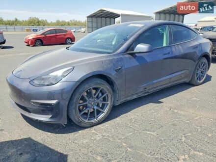 Сірий Тесла Модель 3, об'ємом двигуна 0 л та пробігом 114 тис. км за 5500 $, фото 1 на Automoto.ua