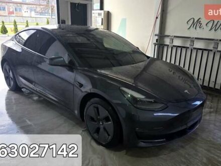 Серый Тесла Модель 3, объемом двигателя 0 л и пробегом 68 тыс. км за 20500 $, фото 1 на Automoto.ua
