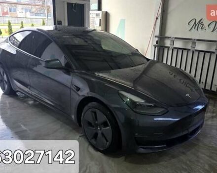 Серый Тесла Модель 3, объемом двигателя 0 л и пробегом 68 тыс. км за 21000 $, фото 1 на Automoto.ua