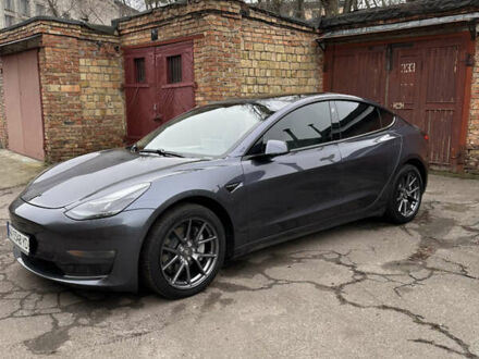 Серый Тесла Модель 3, объемом двигателя 0 л и пробегом 36 тыс. км за 25800 $, фото 1 на Automoto.ua