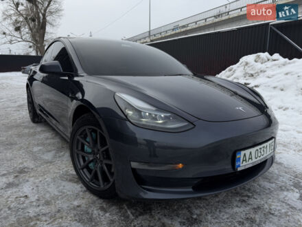 Серый Тесла Модель 3, объемом двигателя 0 л и пробегом 61 тыс. км за 23990 $, фото 1 на Automoto.ua