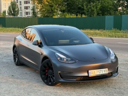 Серый Тесла Модель 3, объемом двигателя 0 л и пробегом 62 тыс. км за 25900 $, фото 1 на Automoto.ua