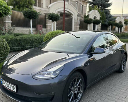 Серый Тесла Модель 3, объемом двигателя 0 л и пробегом 24 тыс. км за 21900 $, фото 1 на Automoto.ua