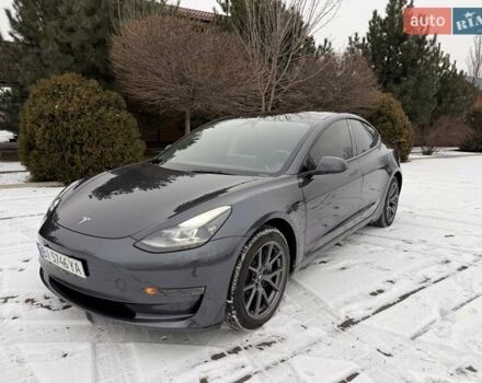 Серый Тесла Модель 3, объемом двигателя 0 л и пробегом 20 тыс. км за 20500 $, фото 1 на Automoto.ua