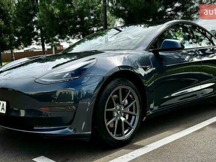 Тесла Модель 3 2022 в Киеве на Automoto.ua Серый Тесла Модель 3, объемом двигателя 0 л и пробегом 37 тыс. км за 21999 $, фото 1 на Automoto.ua