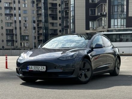 Сірий Тесла Модель 3, об'ємом двигуна 0 л та пробігом 44 тис. км за 31000 $, фото 1 на Automoto.ua