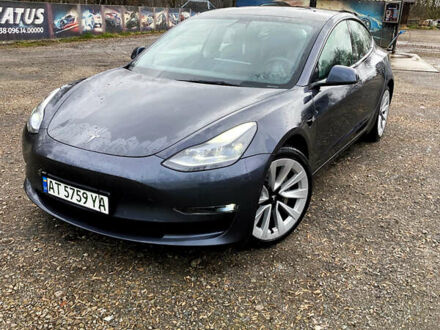 Серый Тесла Модель 3, объемом двигателя 0 л и пробегом 101 тыс. км за 16650 $, фото 1 на Automoto.ua
