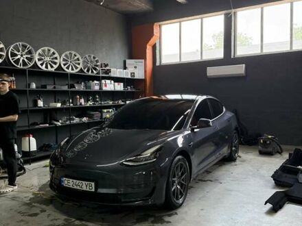 Тесла Модель 3 2022 в Черновцах на Automoto.ua Серый Тесла Модель 3, объемом двигателя 0 л и пробегом 69 тыс. км за 22500 $, фото 1 на Automoto.ua
