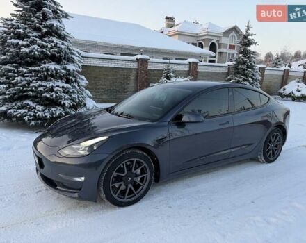 Серый Тесла Модель 3, объемом двигателя 0 л и пробегом 52 тыс. км за 22500 $, фото 1 на Automoto.ua