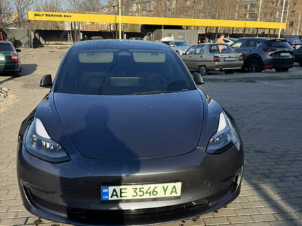 Тесла Модель 3 2022 у Дніпро (Дніпропетровську) на Automoto.ua Сірий Тесла Модель 3, об'ємом двигуна 0 л та пробігом 34 тис. км за 25000 $, фото 1 на Automoto.ua