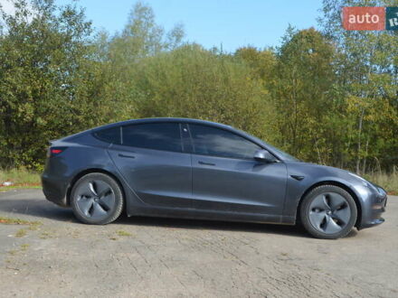 Тесла Модель 3 2022 в Трускавце на Automoto.ua Серый Тесла Модель 3, объемом двигателя 0 л и пробегом 142 тыс. км за 20800 $, фото 1 на Automoto.ua