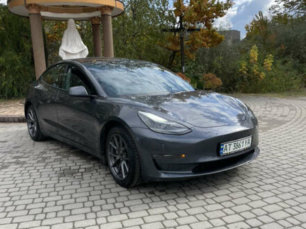 Тесла Модель 3 2022 в Ивано-Франковске на Automoto.ua Серый Тесла Модель 3, объемом двигателя 0 л и пробегом 78 тыс. км за 21400 $, фото 1 на Automoto.ua