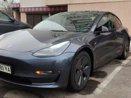 Серый Тесла Модель 3, объемом двигателя 0 л и пробегом 41 тыс. км за 19900 $, фото 1 на Automoto.ua