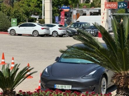 Сірий Тесла Модель 3, об'ємом двигуна 0 л та пробігом 40 тис. км за 19800 $, фото 1 на Automoto.ua