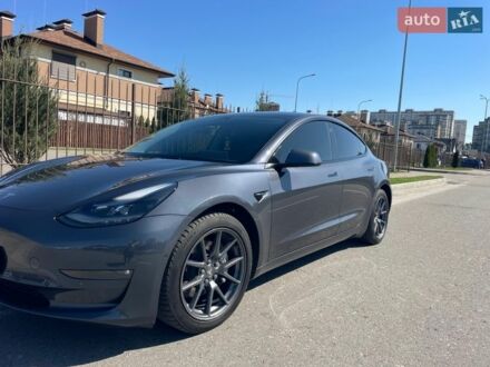 Серый Тесла Модель 3, объемом двигателя 0 л и пробегом 54 тыс. км за 21999 $, фото 1 на Automoto.ua