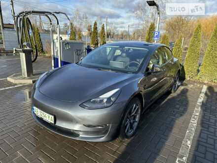 Сірий Тесла Модель 3, об'ємом двигуна 0 л та пробігом 15 тис. км за 21900 $, фото 1 на Automoto.ua