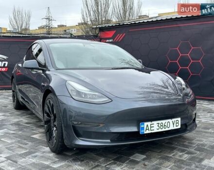 Серый Тесла Модель 3, объемом двигателя 0 л и пробегом 72 тыс. км за 23000 $, фото 1 на Automoto.ua