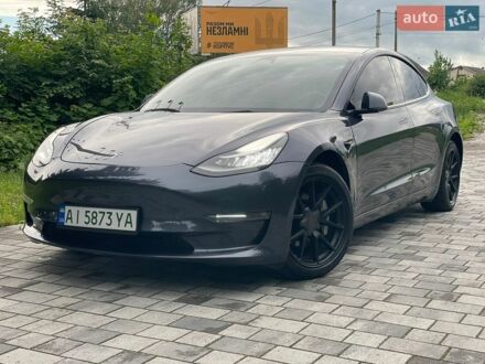 Серый Тесла Модель 3, объемом двигателя 0 л и пробегом 81 тыс. км за 21000 $, фото 1 на Automoto.ua