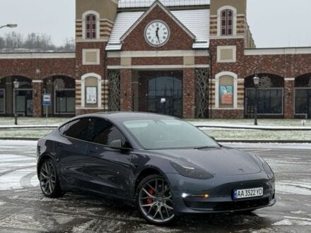 Серый Тесла Модель 3, объемом двигателя 0 л и пробегом 55 тыс. км за 24500 $, фото 1 на Automoto.ua