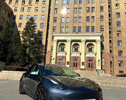 Серый Тесла Модель 3, объемом двигателя 0.36 л и пробегом 62 тыс. км за 23500 $, фото 1 на Automoto.ua