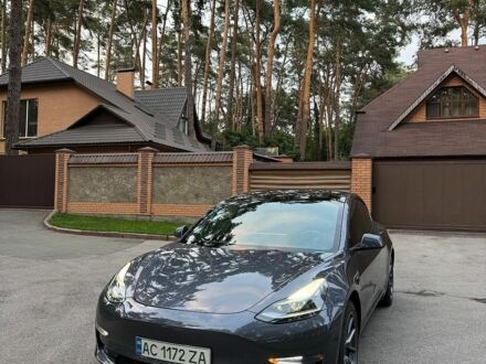 Серый Тесла Модель 3, объемом двигателя 0 л и пробегом 63 тыс. км за 22500 $, фото 1 на Automoto.ua