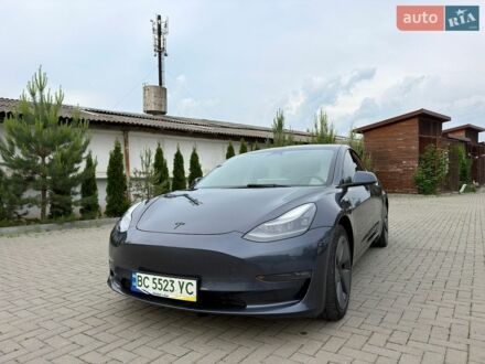 Серый Тесла Модель 3, объемом двигателя 0 л и пробегом 54 тыс. км за 21500 $, фото 1 на Automoto.ua