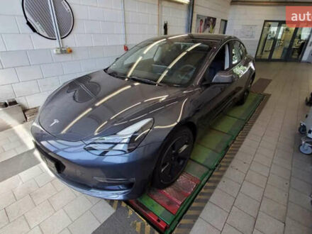 Тесла Модель 3 2022 в Тернополе на Automoto.ua Серый Тесла Модель 3, объемом двигателя 0 л и пробегом 181 тыс. км за 16700 $, фото 1 на Automoto.ua