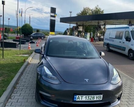 Сірий Тесла Модель 3, об'ємом двигуна 0 л та пробігом 60 тис. км за 17500 $, фото 1 на Automoto.ua
