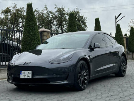 Тесла Модель 3 2022 в Ивано-Франковске на Automoto.ua Серый Тесла Модель 3, объемом двигателя 0 л и пробегом 18 тыс. км за 23600 $, фото 1 на Automoto.ua