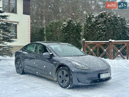 Серый Тесла Модель 3, объемом двигателя 0 л и пробегом 87 тыс. км за 19700 $, фото 1 на Automoto.ua