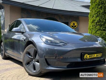 Тесла Модель 3 2022 у Львові на Automoto.ua Сірий Тесла Модель 3, об'ємом двигуна 82 л та пробігом 19 тис. км за 28999 $, фото 1 на Automoto.ua
