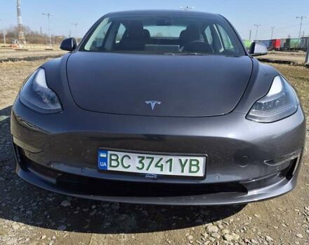 Серый Тесла Модель 3, объемом двигателя 0 л и пробегом 45 тыс. км за 19500 $, фото 1 на Automoto.ua