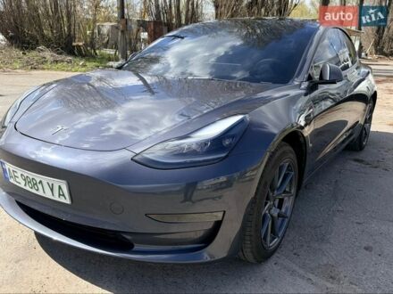 Серый Тесла Модель 3, объемом двигателя 0 л и пробегом 69 тыс. км за 21800 $, фото 1 на Automoto.ua