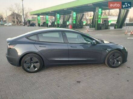 Серый Тесла Модель 3, объемом двигателя 0 л и пробегом 55 тыс. км за 21500 $, фото 1 на Automoto.ua