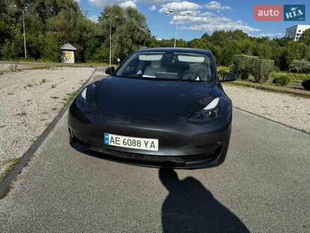 Серый Тесла Модель 3, объемом двигателя 0 л и пробегом 42 тыс. км за 25800 $, фото 1 на Automoto.ua