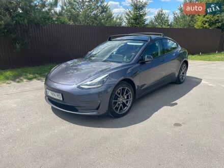 Серый Тесла Модель 3, объемом двигателя 0 л и пробегом 17 тыс. км за 21300 $, фото 1 на Automoto.ua