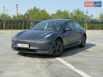 Тесла Модель 3 2023 в Белой Церкве на Automoto.ua Серый Тесла Модель 3, объемом двигателя 0 л и пробегом 13 тыс. км за 25200 $, фото 1 на Automoto.ua