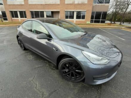 Серый Тесла Модель 3, объемом двигателя 0 л и пробегом 29 тыс. км за 10400 $, фото 1 на Automoto.ua