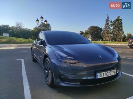 Тесла Модель 3 2023 у Одесі на Automoto.ua Сірий Тесла Модель 3, об'ємом двигуна 0 л та пробігом 3 тис. км за 32000 $, фото 1 на Automoto.ua